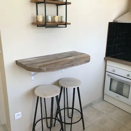 Πανσιόν Maison Ferruccio 4*
